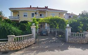 Villa Kata Apartments